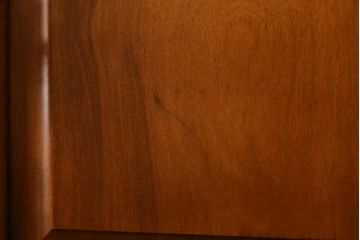 中古　美品　横浜ダニエル(daniel)　アーリーアメリカンシリーズ　気品ある佇まいが魅力的なワードローブ(洋服タンス、収納棚、戸棚、キャビネット)(定価約100万円)(R-079266)