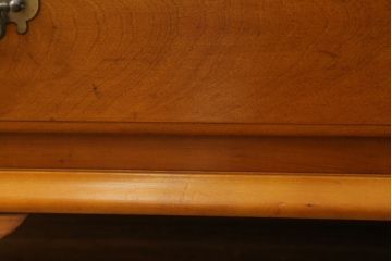 中古　美品　横浜ダニエル(daniel)　アーリーアメリカンシリーズ　気品ある佇まいが魅力的なワードローブ(洋服タンス、収納棚、戸棚、キャビネット)(定価約100万円)(R-079266)