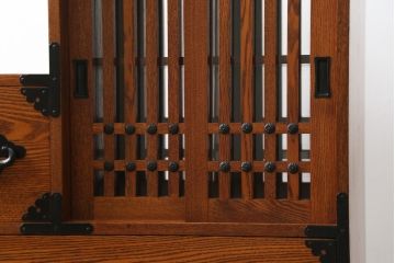 中古　美品　ニレ材　両面使いで場所を選ばずにお部屋づくりを楽しめる小振りな階段箪笥(和たんす、収納タンス、戸棚、引き出し)(R-079267)