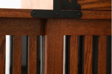 中古　美品　ニレ材　両面使いで場所を選ばずにお部屋づくりを楽しめる小振りな階段箪笥(和たんす、収納タンス、戸棚、引き出し)(R-079267)