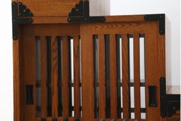 中古　美品　ニレ材　両面使いで場所を選ばずにお部屋づくりを楽しめる小振りな階段箪笥(和たんす、収納タンス、戸棚、引き出し)(R-079267)