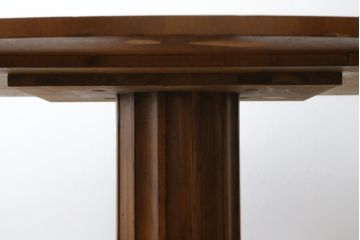 中古　特大!!　アメリカ最高級家具　Century Furniture(センチュリー・ファニチャー)　ノーフォーク(NORFOLK)　クラシカルで重厚な佇まいが魅力のラウンドペデスタルダイニングテーブル(丸テーブル、円卓、6人掛け、6P、4人掛け、4P、食卓)(定価推定約150万円前後)(R-079268)