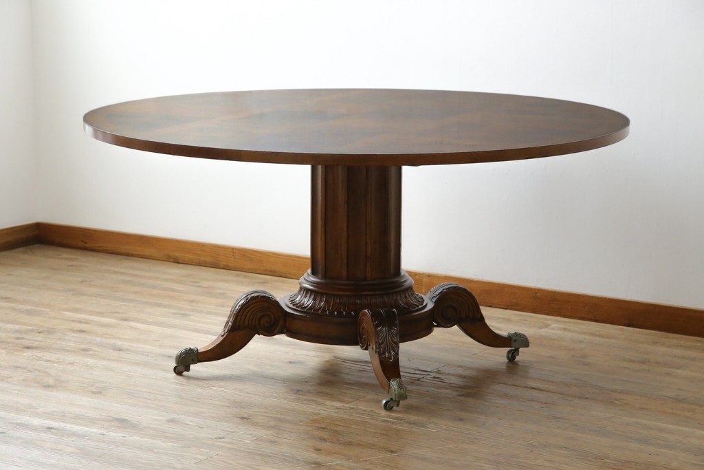 中古　特大!!　アメリカ最高級家具　Century Furniture(センチュリー・ファニチャー)　ノーフォーク(NORFOLK)　クラシカルで重厚な佇まいが魅力のラウンドペデスタルダイニングテーブル　定価推定約150万円前後　(R-079268)