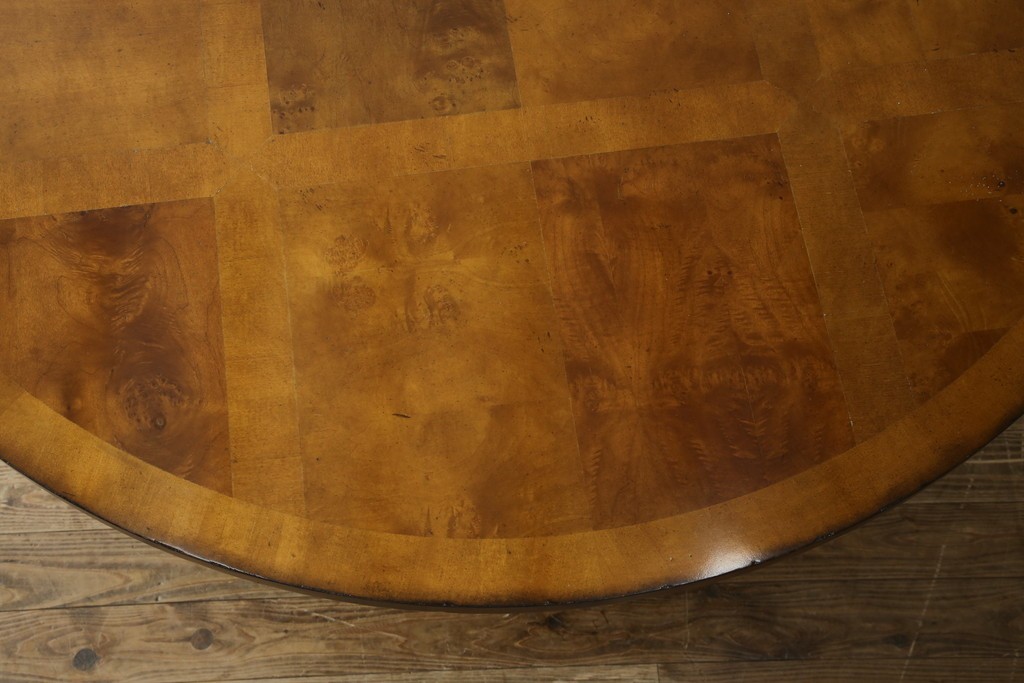 中古　特大!!　アメリカ最高級家具　Century Furniture(センチュリー・ファニチャー)　ノーフォーク(NORFOLK)　クラシカルで重厚な佇まいが魅力のラウンドペデスタルダイニングテーブル　定価推定約150万円前後　(R-079268)