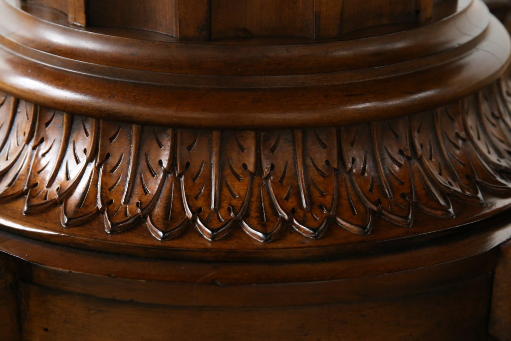 中古　特大!!　アメリカ最高級家具　Century Furniture(センチュリー・ファニチャー)　ノーフォーク(NORFOLK)　クラシカルで重厚な佇まいが魅力のラウンドペデスタルダイニングテーブル　定価推定約150万円前後　(R-079268)
