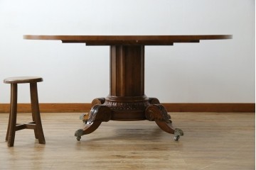 中古　特大!!　アメリカ最高級家具　Century Furniture(センチュリー・ファニチャー)　ノーフォーク(NORFOLK)　クラシカルで重厚な佇まいが魅力のラウンドペデスタルダイニングテーブル　定価推定約150万円前後　(R-079268)