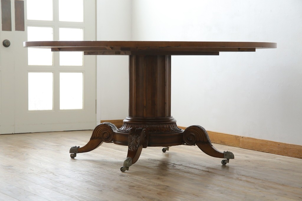 中古　特大!!　アメリカ最高級家具　Century Furniture(センチュリー・ファニチャー)　ノーフォーク(NORFOLK)　クラシカルで重厚な佇まいが魅力のラウンドペデスタルダイニングテーブル　定価推定約150万円前後　(R-079268)