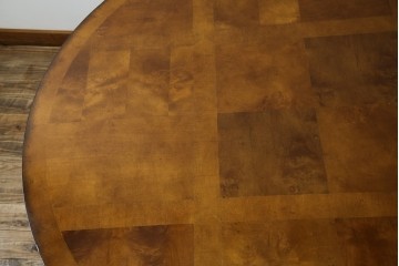 中古　特大!!　アメリカ最高級家具　Century Furniture(センチュリー・ファニチャー)　ノーフォーク(NORFOLK)　クラシカルで重厚な佇まいが魅力のラウンドペデスタルダイニングテーブル　定価推定約150万円前後　(R-079268)