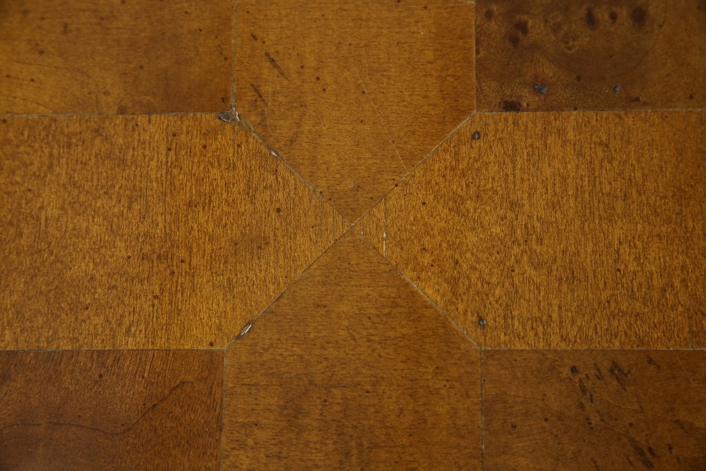 中古　特大!!　アメリカ最高級家具　Century Furniture(センチュリー・ファニチャー)　ノーフォーク(NORFOLK)　クラシカルで重厚な佇まいが魅力のラウンドペデスタルダイニングテーブル　定価推定約150万円前後　(R-079268)