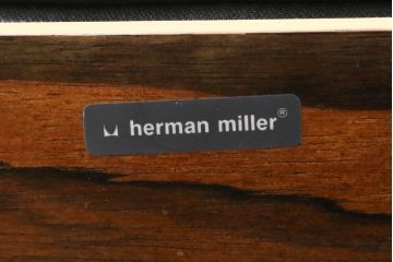 アメリカビンテージ　Hermanmiller(ハーマンミラー社)　希少!!　ローズウッド材　クラシック　身体を包み込むようなフォルムが魅力のイームズラウンジチェア&オットマン(本革、レザーチェア、椅子、イス、1人掛けソファ、1Pソファ、アームチェア、フットスツール、ヴィンテージ)(R-079269)