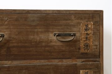和製アンティーク　明治大正期　引き出し4杯　情緒が感じられる古い木味のローチェスト(時代箪笥、和たんす、衣装タンス、収納箪笥、引き出し、ローボード、テレビ台、TV台、TVボード)(R-079272)