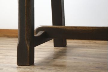 中古　超美品　展示品　飛騨産業　キツツキ　PROVINCIAL(プロヴィンシャル・プロビンシャル)シリーズ　P31　オーク材　どっしりとした堅牢なつくりと素朴な佇まいが魅力のタバーンテーブル(ダイニングテーブル、4人掛け、6人掛け、食卓、作業台)(定価約57万円)(R-079276)
