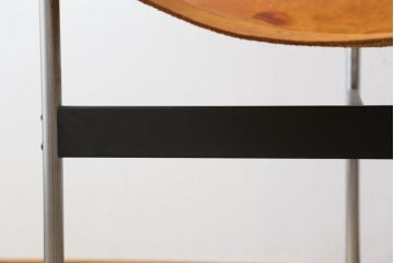 アメリカビンテージ　LAVERNE INTERNATIONAL社　3LCモデル　Tチェア　本革(レザー)　置いてあるだけで絵になるラウンジチェア(椅子、イス、イージーチェア、ヴィンテージ)(R-079278)