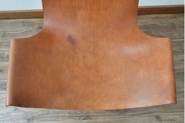 アメリカビンテージ　LAVERNE INTERNATIONAL社　3LCモデル　Tチェア　本革(レザー)　置いてあるだけで絵になるラウンジチェア　(R-079278)