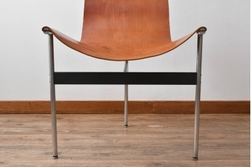 アメリカビンテージ　LAVERNE INTERNATIONAL社　3LCモデル　Tチェア　本革(レザー)　置いてあるだけで絵になるラウンジチェア　(R-079278)