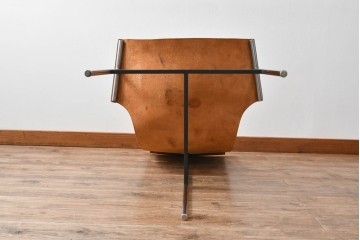 アメリカビンテージ　LAVERNE INTERNATIONAL社　3LCモデル　Tチェア　本革(レザー)　置いてあるだけで絵になるラウンジチェア　(R-079278)