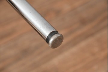 アメリカビンテージ　LAVERNE INTERNATIONAL社　3LCモデル　Tチェア　本革(レザー)　置いてあるだけで絵になるラウンジチェア　(R-079278)