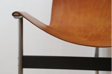 アメリカビンテージ　LAVERNE INTERNATIONAL社　3LCモデル　Tチェア　本革(レザー)　置いてあるだけで絵になるラウンジチェア(椅子、イス、イージーチェア、ヴィンテージ)(R-079279)