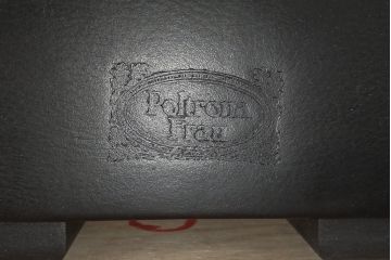 中古　美品　イタリア製　IDC大塚家具取り扱い　POLTRONA FRAU(ポルトローナ・フラウ)　Massimo Vignelli(マッシモ・ヴィネッリ)デザイン　本革(レザー)の醸し出す高級感と都会的なデザインがおしゃれなエグゼクティブデスク(片袖机、片袖デスク、ワークデスク、L字デスク、事務机、作業台、ワークテーブル、在宅用、在宅ワーク用)(R-079280)
