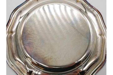フランス　クリストフル　CHRISTOFLE　縁のフリルのようなデザインが上品なシルバープレート(中皿、変形皿、輪花型、銀食器、銀製品、テーブルウェア、ケース付き)(R-079301)