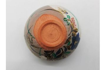 永楽善五郎　乾山写月秋草　4.3寸　美しい絵付けに品格を感じる茶碗(花、植物、風景、金彩、京焼、裏印、抹茶碗、茶道具、茶器、和食器、鵬雲斎書付き、四寸三分、共箱付き)(R-079305)