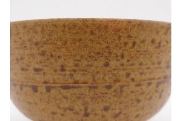 伊藤陶山　いらほ　4.1寸　侘び寂びを感じる茶碗(伊羅保、いらぼ、裏印、抹茶碗、茶道具、茶器、和食器、四寸一分、共箱付き、共布付き)(R-079306)