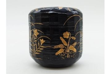 木具師 橋村萬象造　細やかな蒔絵が魅力の棗(折撓、花押、春秋、たんぽぽ、すすき、ススキ、花、植物、鵬雲斎書付き、木製、漆器、茶入れ、茶道具、茶筒、茶器、共箱付き)(R-079309)