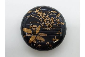 木具師 橋村萬象造　細やかな蒔絵が魅力の棗(折撓、花押、春秋、たんぽぽ、すすき、ススキ、花、植物、鵬雲斎書付き、木製、漆器、茶入れ、茶道具、茶筒、茶器、共箱付き)(R-079309)
