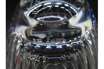 フランス　Baccarat　バカラ　HIBIKI 響　30面カット　輝くカッティングが魅力のロックグラス(フルレッドクリスタルガラス、ロックグラス、コップ、グラス、タンブラー、サントリーウイスキー、共箱付き)(R-079313)