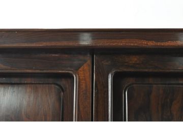 和製ビンテージ　未使用　展示品　シャム柿(ジリコテ)材　奥深く味のある色合いが目を惹く茶箪笥j(収納棚、戸棚、キャビネット、ヴィンテージ)(R-079316)