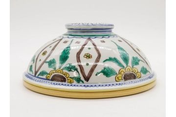 正木春蔵　九谷焼　呉須色絵　染付　約22cm　7.1寸　鮮やかに絵付けされた可愛らしい蓋物(向日葵、ひまわり、花、植物、大平、深鉢、和皿、和食器、七寸一分、裏印、外箱付き)(R-079320)