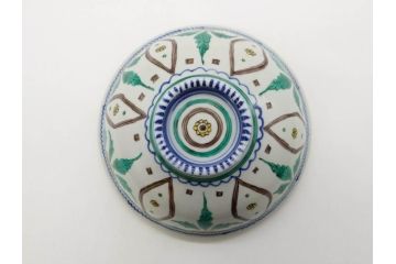 正木春蔵　九谷焼　呉須色絵　染付　約22cm　7.1寸　鮮やかに絵付けされた可愛らしい蓋物(向日葵、ひまわり、花、植物、大平、深鉢、和皿、和食器、七寸一分、裏印、外箱付き)(R-079320)