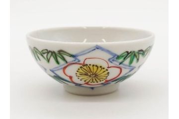 正木春蔵　九谷焼　呉須色絵　染付　明るい色遣いに気分も盛り上がる酒杯6客セット(福、梅竹模様、おちょこ、お猪口、ぐい呑み、湯のみ、湯呑み、盃、酒器、和食器、裏印)(R-079322)