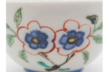 正木春蔵　九谷焼　呉須色絵　染付　温かみを感じる緻密な絵付けが魅力の湯呑み5客セット(花、植物、煎茶、ぐい呑み、湯のみ、和食器、裏印)(R-079323)