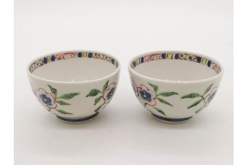 正木春蔵　九谷焼　呉須色絵　染付　温かみを感じる緻密な絵付けが魅力の湯呑み5客セット(花、植物、煎茶、ぐい呑み、湯のみ、和食器、裏印)(R-079323)