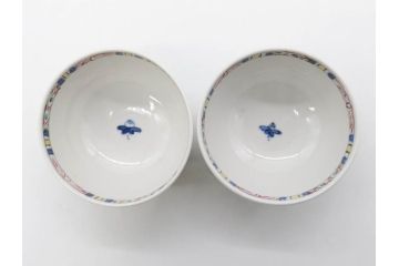 正木春蔵　九谷焼　呉須色絵　染付　温かみを感じる緻密な絵付けが魅力の湯呑み5客セット(花、植物、煎茶、ぐい呑み、湯のみ、和食器、裏印)(R-079323)