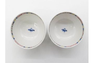 正木春蔵　九谷焼　呉須色絵　染付　温かみを感じる緻密な絵付けが魅力の湯呑み5客セット(花、植物、煎茶、ぐい呑み、湯のみ、和食器、裏印)(R-079323)