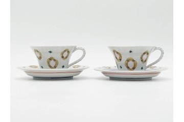 正木春蔵　九谷焼　呉須色絵　染付　愛らしいデザインが魅力のカップ&ソーサー2客セット(花、フラワー、植物、C&S、碗皿、洋食器、裏印)(R-079324)