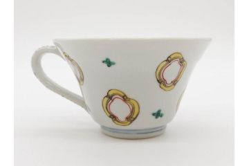 正木春蔵　九谷焼　呉須色絵　染付　愛らしいデザインが魅力のカップ&ソーサー2客セット(花、フラワー、植物、C&S、碗皿、洋食器、裏印)(R-079324)