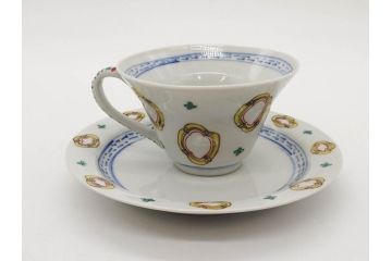 正木春蔵　九谷焼　呉須色絵　染付　愛らしいデザインが魅力のカップ&ソーサー2客セット(花、フラワー、植物、C&S、碗皿、洋食器、裏印)(R-079324)