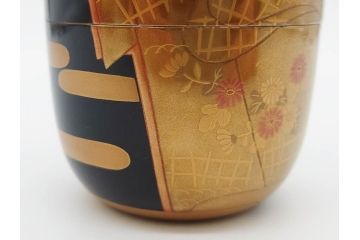 博友作　輪島塗　優美で豪華な棗(菊、花、雲模様、蒔絵、漆器、木製、茶入れ、茶筒、茶道具、茶器、共箱付き)(R-079327)