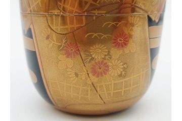 博友作　輪島塗　優美で豪華な棗(菊、花、雲模様、蒔絵、漆器、木製、茶入れ、茶筒、茶道具、茶器、共箱付き)(R-079327)