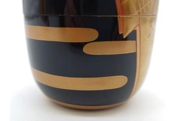 博友作　輪島塗　優美で豪華な棗(菊、花、雲模様、蒔絵、漆器、木製、茶入れ、茶筒、茶道具、茶器、共箱付き)(R-079327)