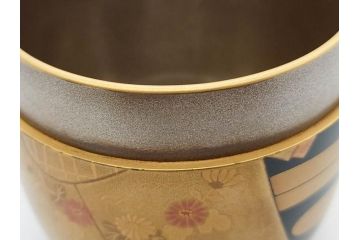 博友作　輪島塗　優美で豪華な棗(菊、花、雲模様、蒔絵、漆器、木製、茶入れ、茶筒、茶道具、茶器、共箱付き)(R-079327)