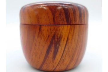 今日主　芦ノ絵　木目が美しい松棗(花押、木製、茶入れ、茶筒、茶道具、茶器、共箱付き)(R-079429)