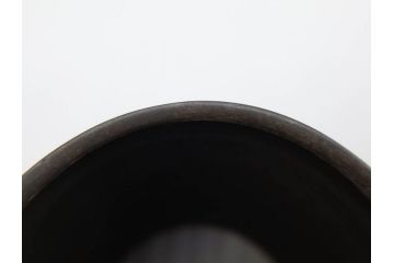 金岡宗幸　砂張(サハリ)　七宝模様がアクセントの重厚感ある蓋置(花押、茶道具、煎茶道具、茶器、鵬雲斎書付き、共布付き、共箱付き)(R-079430)