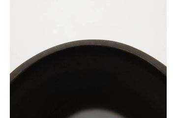 金岡宗幸　砂張(サハリ)　七宝模様がアクセントの重厚感ある蓋置(花押、茶道具、煎茶道具、茶器、鵬雲斎書付き、共布付き、共箱付き)(R-079430)