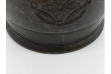 金岡宗幸　砂張(サハリ)　七宝模様がアクセントの重厚感ある蓋置(花押、茶道具、煎茶道具、茶器、鵬雲斎書付き、共布付き、共箱付き)(R-079430)