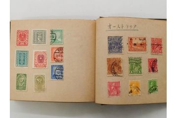 戦前〜戦後　小判切手・中国・満州・煙草・印紙・エンタイヤなど　切手帳(使用済み切手、切手帖、文化切手、記念郵便切手、外国、鉄道、日清戦争、日露大戦、大東亜戦争、明治天皇、大正天皇、電信、証券、国税調査、赤十字、国立公園、体育大会、年賀)(R-079431)
