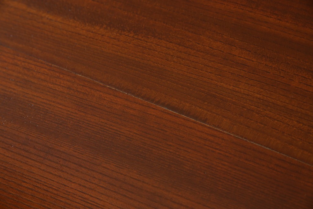 和製ヴィンテージ　米沢箪笥　伝統工芸　木地呂塗り　漆塗り　存在感のある鋲と金具が和の魅力を引き立てる脚付き小箪笥　(R-079438)